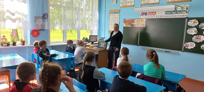 "Защитник русской земли"                                                                                                                                              Патриотический час