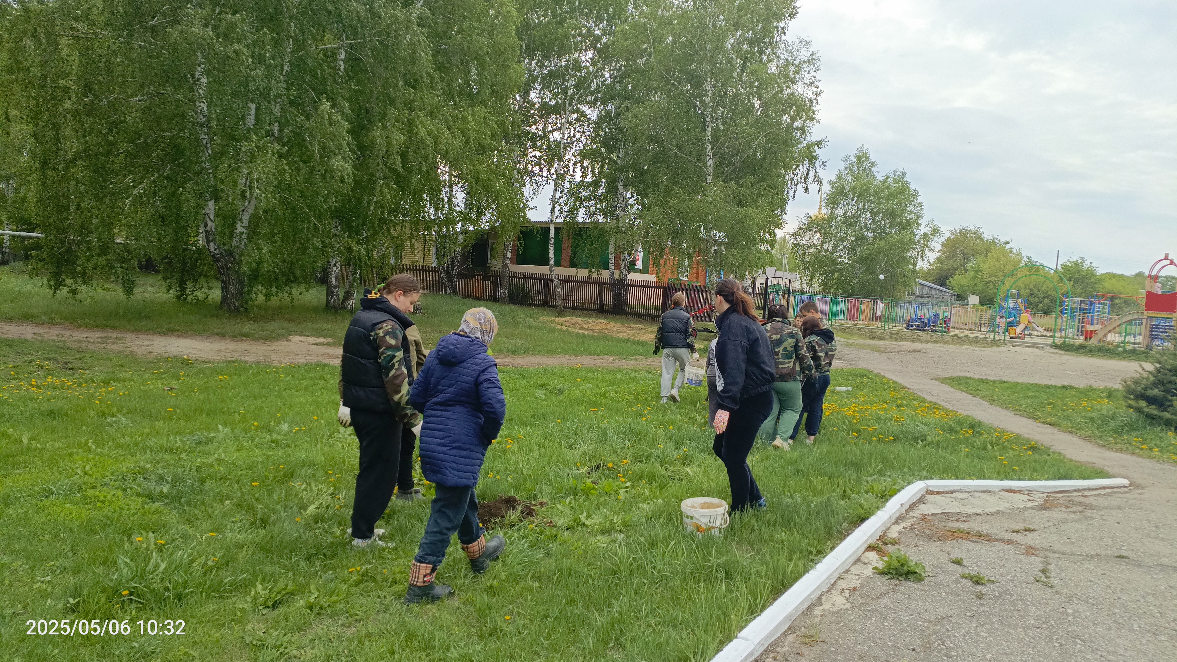 Накануне великого праздника Дня Победы по всей стране проводится Всероссийская акция Сад Памяти