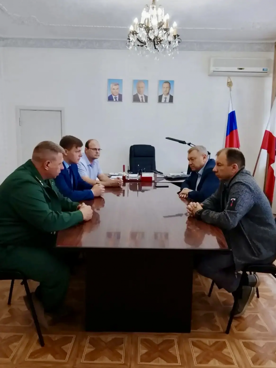 Глава района Андрей Кушнарёв принял участие в рабочей встрече, посвящённой вопросам функционирования лесного хозяйства на территории района