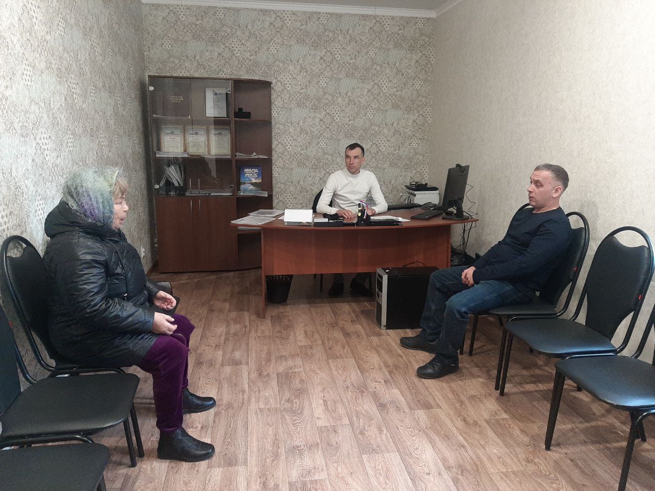 В Базарно-Карабулакском районе продолжается работа с семьями участников специальной военной операции 