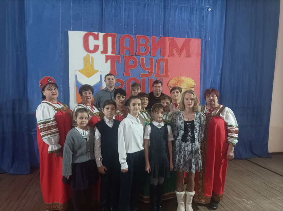 В селе Стригай прошёл праздничный концерт, посвящённый Дню работника сельского хозяйства и перерабатывающей промышленности В селе Стригай прошёл праздничный концерт, посвящённый Дню работника сельского хозяйства и перерабатывающей промышленности