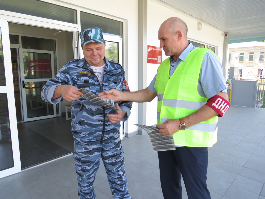 Сотрудники полиции призвали граждан вступить в ряды Добровольной народной дружины