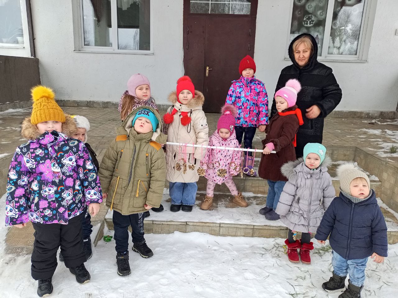 20 января  в Ивановском  СДК прошёл мастер-класс "Эко- кормушка для  птиц"