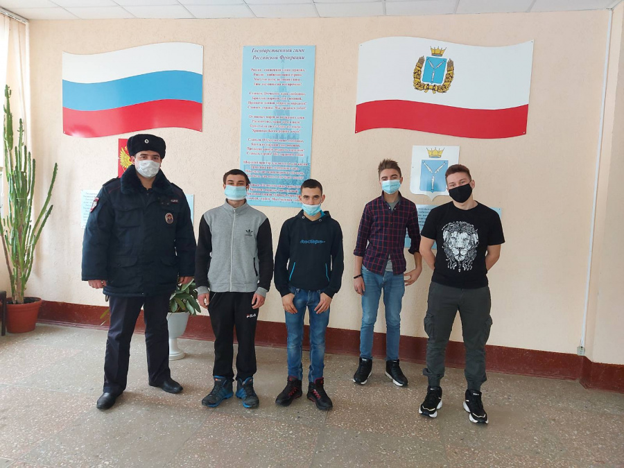 Полицейские провели мероприятие в рамках Всероссийской акции «Студенческий десант»