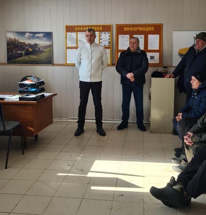 Заместитель главы администрации района И.А. Будеев  встретился с коллективом АО "Тракт"