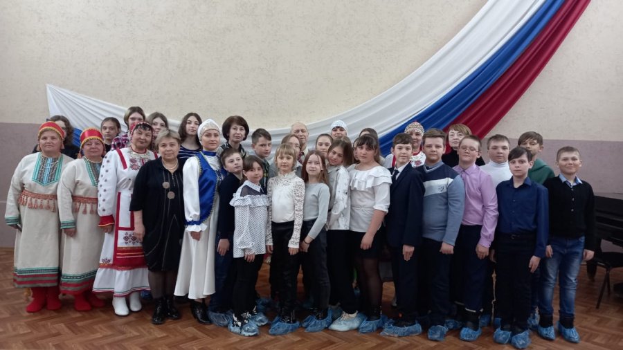 "ВОЛГА И ЯНЦЗЫ-ВЕЛИКИЕ РЕКИ ДРУЖБЫ"