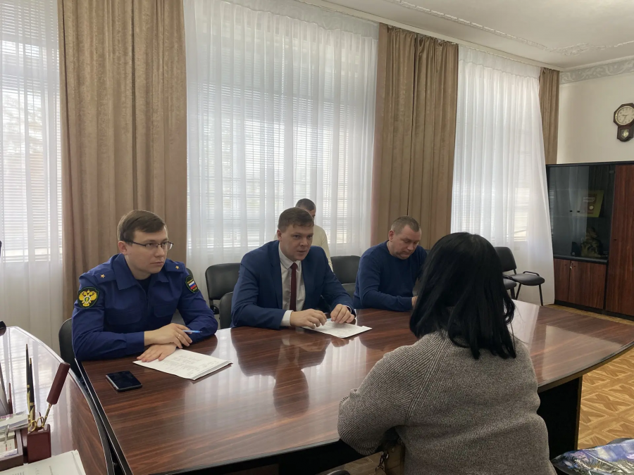 Сегодня временно исполняющий полномочия главы района Андрей Кушнарёв провёл приём участников специальной военной операции и членов их семей Сегодня временно исполняющий полномочия главы района Андрей Кушнарёв провёл приём участников специальной военной операции и членов их семей