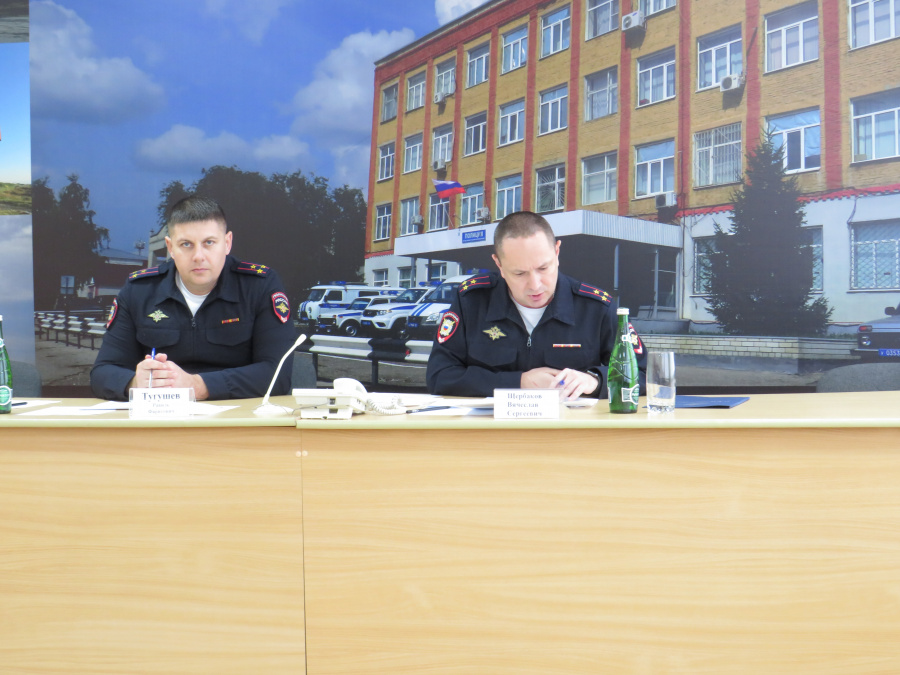 В МО МВД России «Базарно-Карабулакский» прошло совещание по подведению итогов за 2024 год