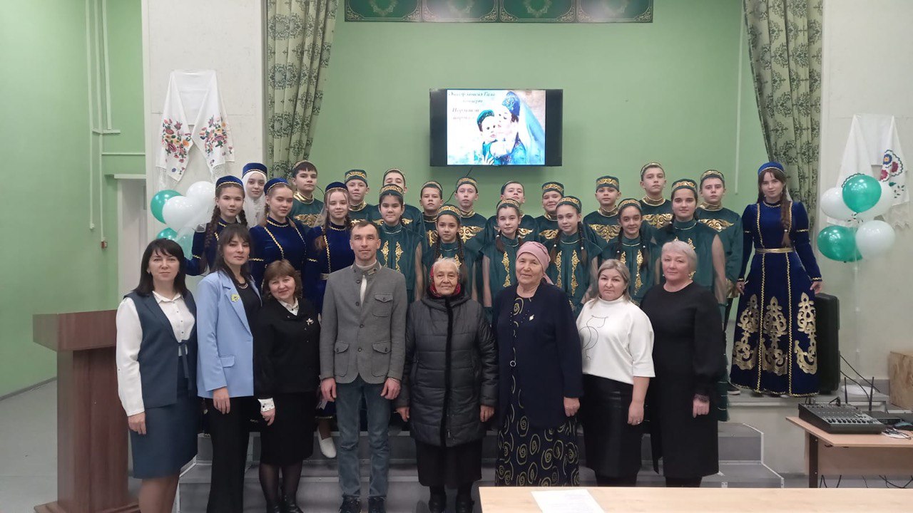 25 ноября в школе села Яковлевка прошел благотворительный гала-концерт по итогам фестиваля татарской культуры «Без булдырабыз», посвященный  Дню матери
