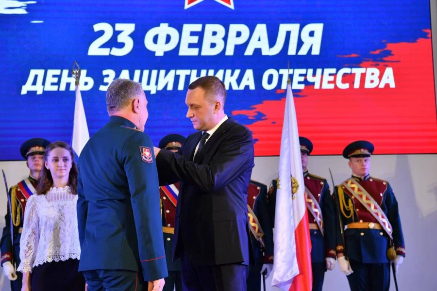 Саратовским военнослужащим вручили  почетный знак губернатора «За мужество и отвагу»