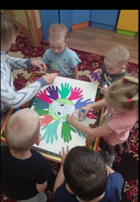 " Слово МИР рисую Я"                                                                                     Поэтическая волна