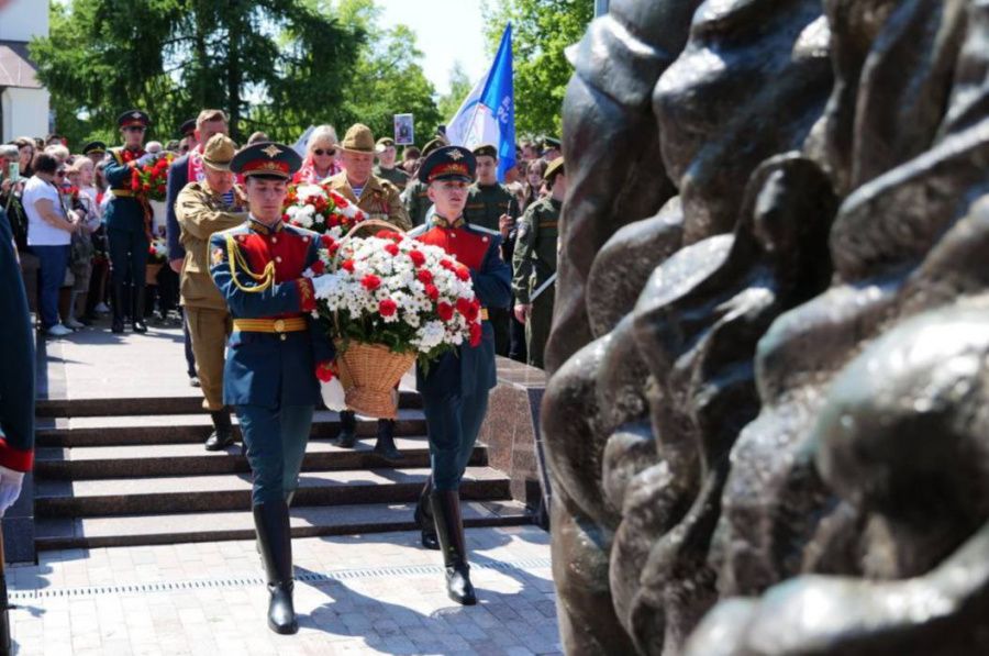 Сегодня в Парке Победы на Соколовой горе прошла церемония занесения имен погибших в ходе проведения специальной военной операции военнослужащих Сегодня в Парке Победы на Соколовой горе прошла церемония занесения имен погибших в ходе проведения специальной военной операции военнослужащих