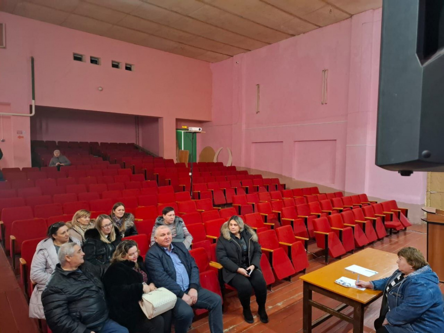 В администрации с. Максимовка состоялось постоянно-действующее совещание на котором были рассмотрены вопросы прохождения флюорографического исследования В администрации с. Максимовка состоялось постоянно-действующее совещание на котором были рассмотрены вопросы прохождения флюорографического исследования