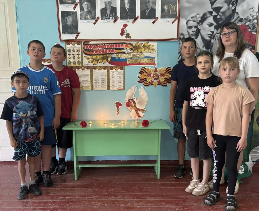 В преддверии Дня памяти и скорби, который отмечается 22 июня на базе Первоханенëвского СДК прошла акция «Свеча памяти»