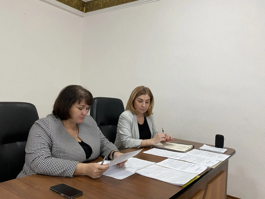 В администрации района прошло заседание комиссии по делам несовершеннолетних и защите их прав Базарно-Карабулакского муниципального района