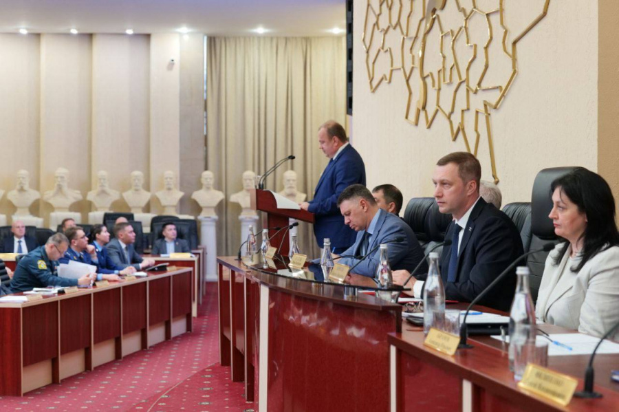  На территории Саратовской области идет опрос работодателей, на основании которого будет формироваться актуальная потребность экономики в кадрах на ближайшую перспективу