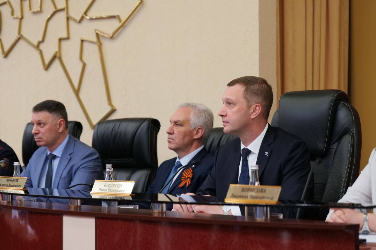 На землях лесного фонда Саратовской области с 18 апреля по 31 октября установлен особый противопожарный режим. В связи с этим введены ряд ограничений