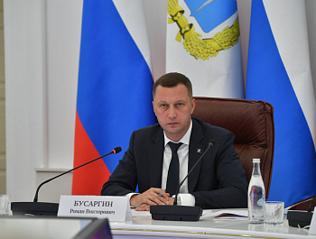 Роман Бусаргин обсудил с Виктором Вексельбергом модернизацию теплосетей Саратовской области 
