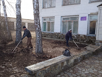 Во всех населенных пунктах Свободинского муниципального образования коллективы учреждений и организаций под руководством сотрудников администрации провели санитарную очистку общественных территорий