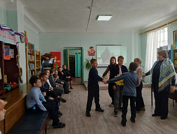 «Сказочная карусель народов России»                                                                                    Игровая  познавательная программа