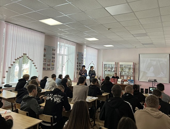 «По долгу службы, по велению сердца»                                                           Тематический час