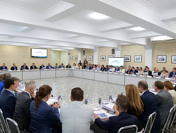 В Саратове сегодня проходит совместное выездное заседание Научно-консультативных советов при Первом кассационном суде общей юрисдикции и Арбитражном суде Поволжского округа