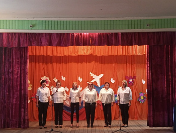 Праздничный концерт посвящённый Дню Государственного флага России