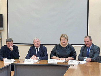Сегодня состоялась встреча с учащимися медико-биологического класса школы №1 р.п. Базарный Карабулак и их родителями