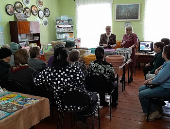 «Женских рук прекрасное творенье» Выставка  - экспозиция