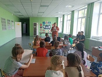 «В гостях у книжки»                                                                                                                 Библиотечная викторина