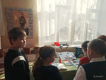 «Служба чести»                                                                                                                                  Литературно-музыкальная  композиция