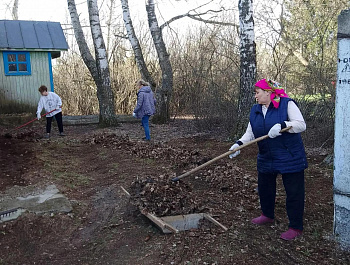Осенний месячник по благоустройству в Базарно-Карабулакском районе стартовал с «чистого четверга»