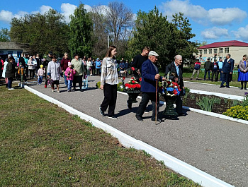 9 мая на площади села Ключи у памятника павшим в годы Великой Отечественной войны состоялся торжественный митинг посвященный 80 годовщине Великой Победы