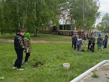 Накануне великого праздника Дня Победы по всей стране проводится Всероссийская акция Сад Памяти