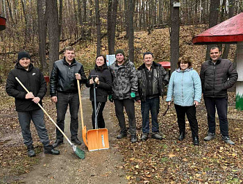 Провели уборку  на территории живописного родника "Серебряный"