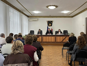 Состоялось расширенное заседание постоянно действующего совещания под председательством главы района Андрея Кушнарёва