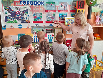 «Правила дорожные - друзья надёжные» Час безопасности