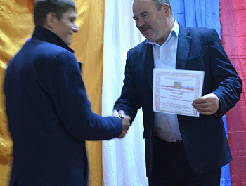 В родных местах всё лучше и красивей