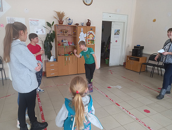 "Волшебное рождество" Позновательная игровая программа