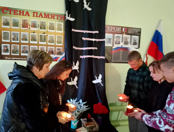 Большечечуйский СДК присоеденился к патриотической акции «Свеча памяти» 