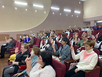 Глава района Артём Курочкин принял участие в конференции Базарно-Карабулакского местного отделения Всероссийской политической партии «Единая Россия»
