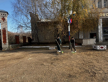 Врип главы администрации Старобурасского муниципального образования Ирина Чернышова вновь организовала акцию «Чистый четверг»
