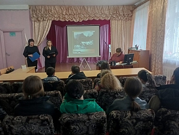 «Война глядит сквозь книжные страницы»                                                       Литературная гостиная