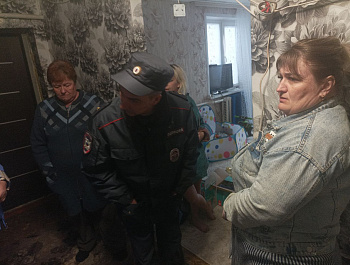 В селе Стригай сотрудники местной администрации посетили семьи с несовершеннолетними детьми