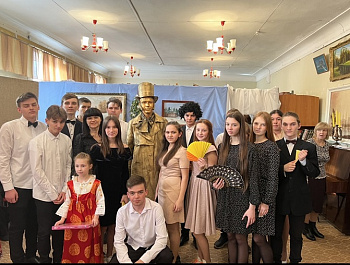 «И блеск, и шум, и говор бала….»                                                                  Литературный бал