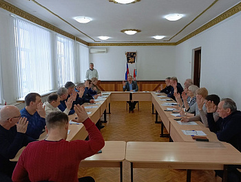 Сегодня состоялось очередное плановое заседание Собрания депутатов Базарно-Карабулакского муниципального района