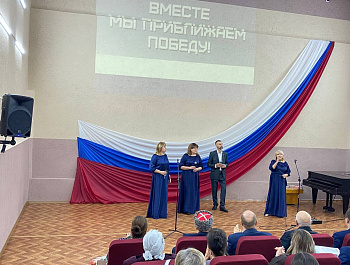 Глава Базарно-Карабулакского района Артём Курочкин принял участие в мероприятии, посвящённом Дню волонтёра