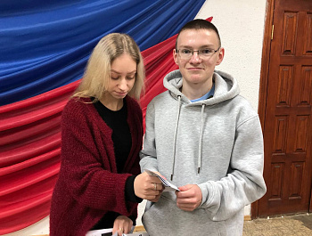 Культорганизатор РДК Карина Березина провела акцию «Алкоголю скажем - НЕТ!»