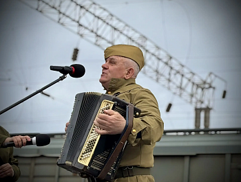 Глава района Андрей Кушнарёв посетил экспозицию ретропоезда «Воинский эшелон»