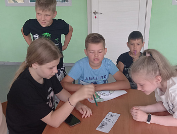 Работники Липовского СДК провели для ребят из пришкольного лагеря «Солнышко» викторину под названием «Самые, самые». 